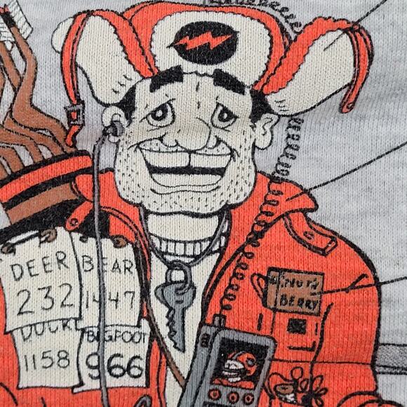 Vintage 1982 Funny Hunter Sweatshirt XS/S 19x22 Cropped - Picture 13 of 15